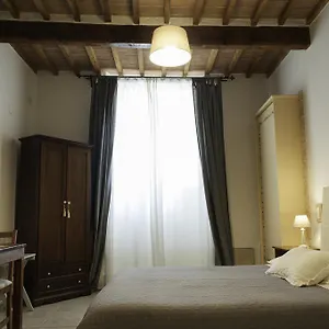 Bed & Tower Pise